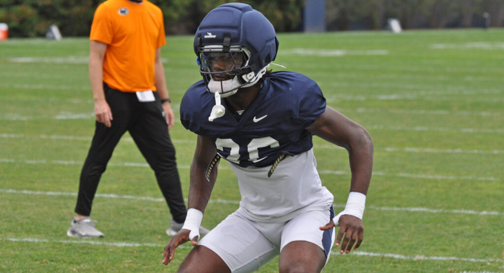 Linebacker Cam Smith