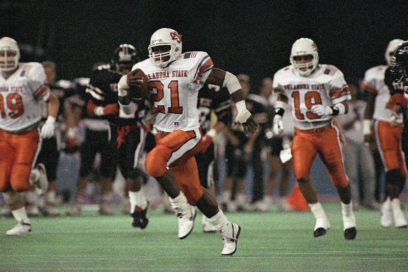 Legendary RB Barry Sanders played in Japan with Oklahoma State in the midst of his Heisman-winning campaign.