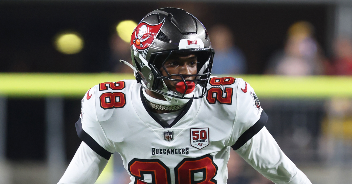 WATCH: Shilo Sanders ejected after throwing punch on Zach Davidson