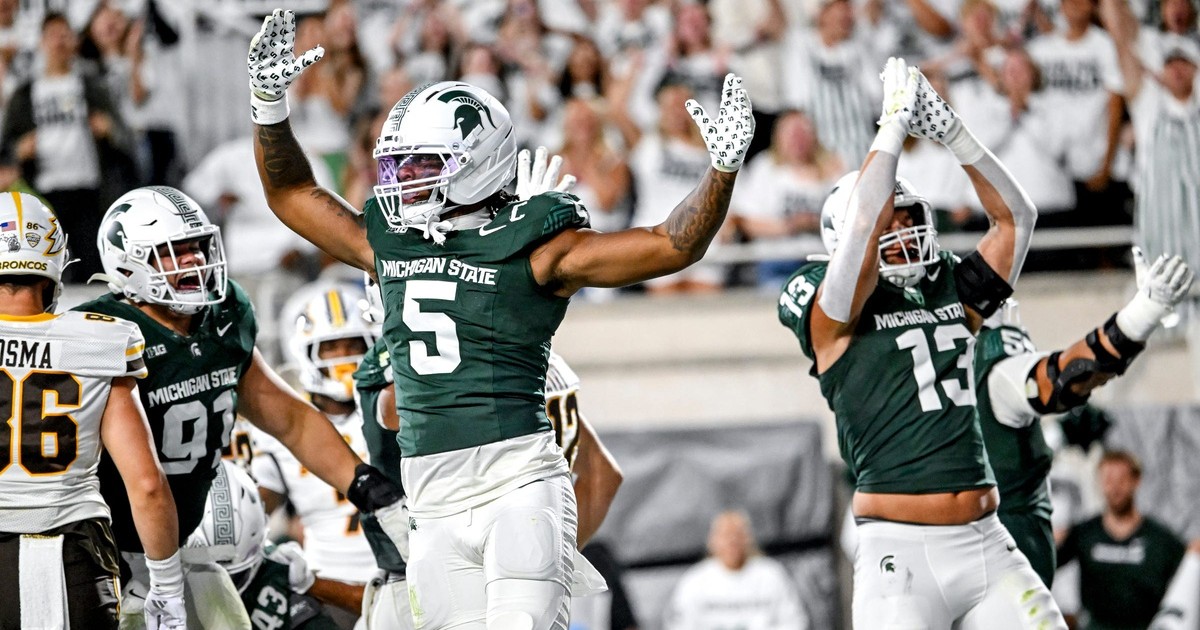 Though far from perfect, Michigan State's defense is addicted to stopping the run