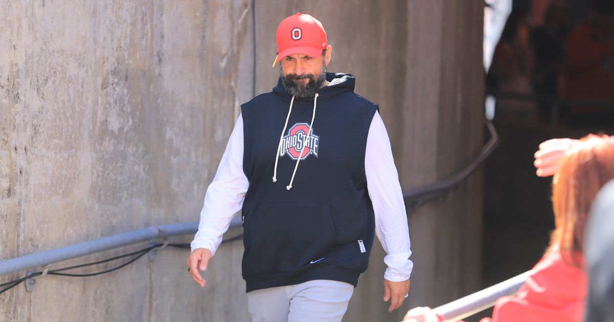 Matt Patricia ofrece clase importante defensiva en el inauguración para Buckeyes