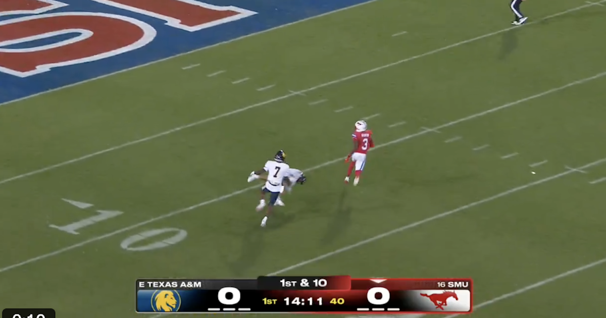 WATCH: Kevin Jennings throws 63-yard TD pass to Romello Brinson to open 2025 season