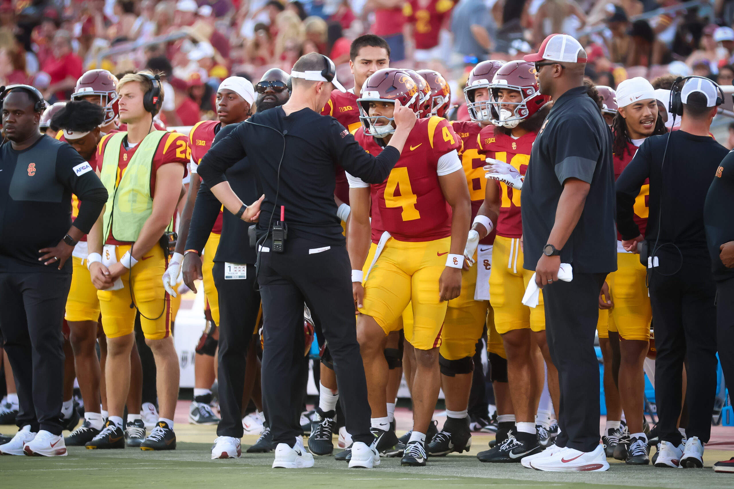 10 QUESTIONS: USC's Real Ranking After Week 1, Surprises from '24 & '25 Recruiting Classes, Remaining 2026 Targets, Joey Olsen + More
