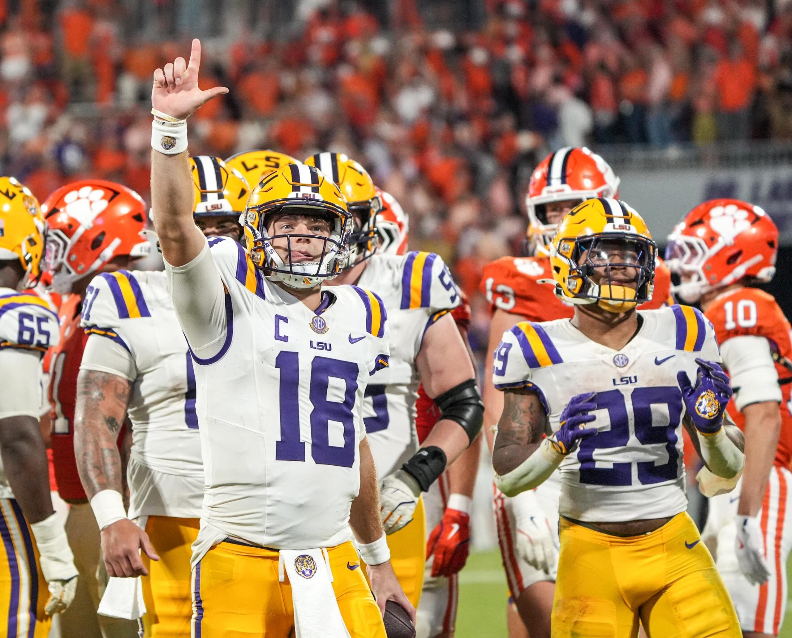 Is LSU knocking on the door of the No. 1 ranking in CFB?