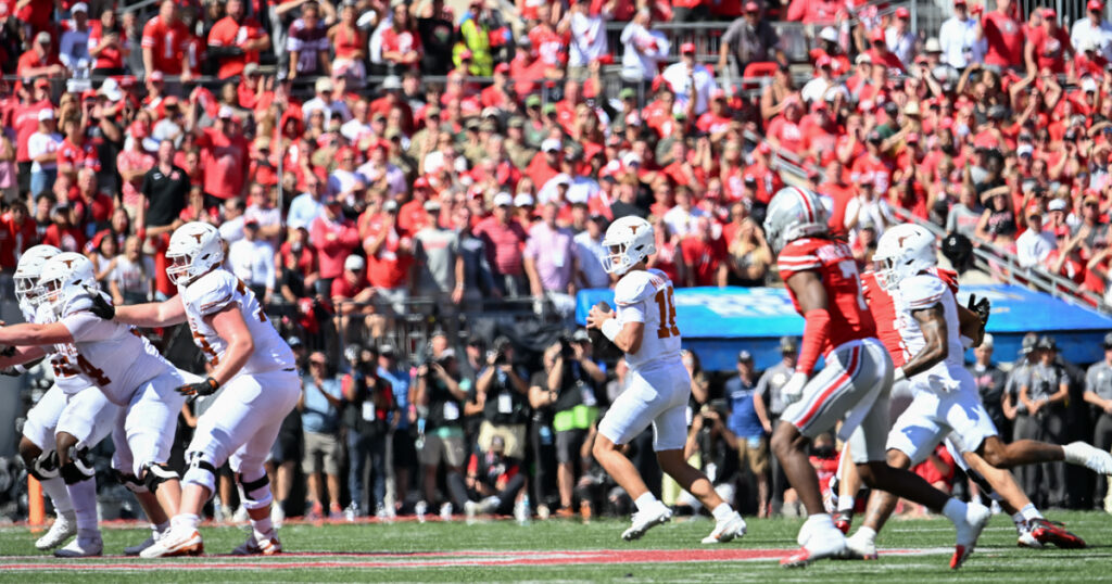 Arch Manning, Texas offense