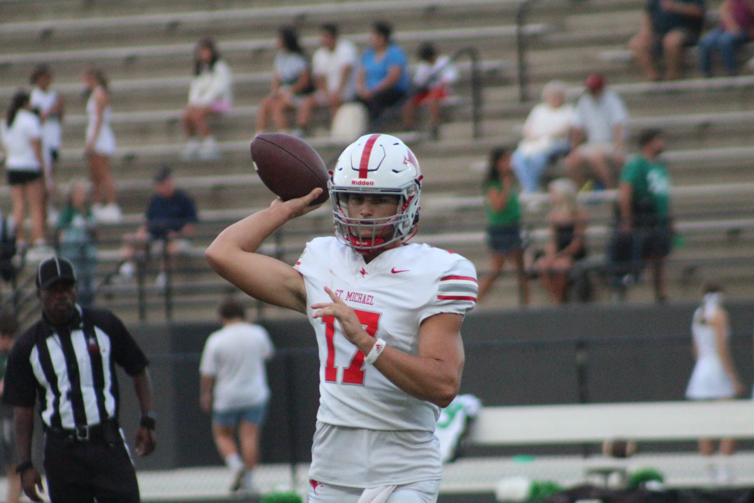 Top 2027 QB target keeping eye on Auburn