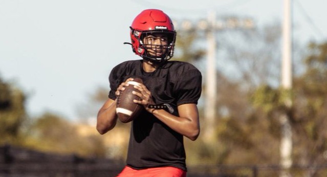 Illini quarterback commit Michael Clayton II off to a fast start