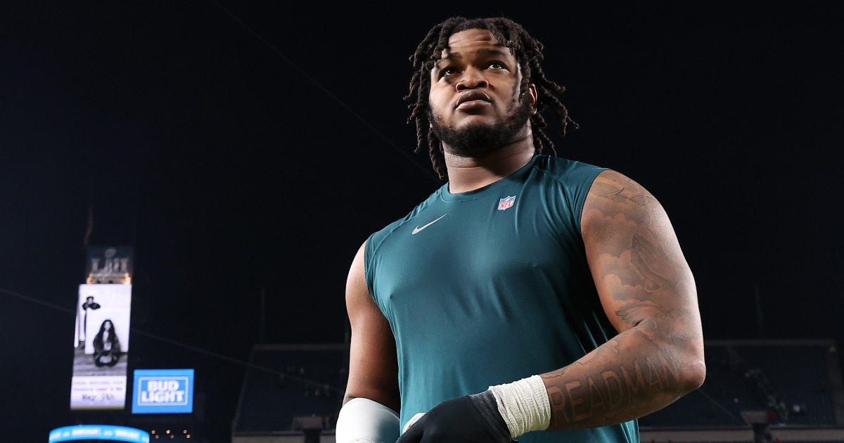 Jalen Carter ejected from Eagles-Cowboys game after spitting on Dak Prescott