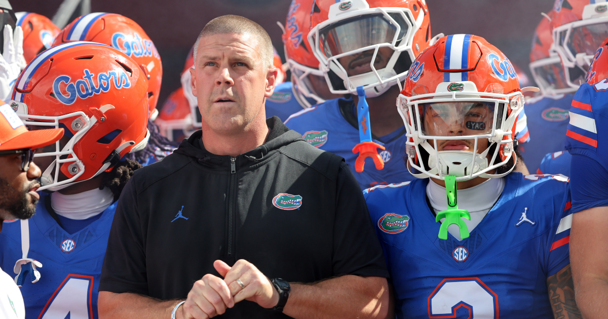 WATCH: Florida fans break out in 'fire Billy' chant after loss to USF