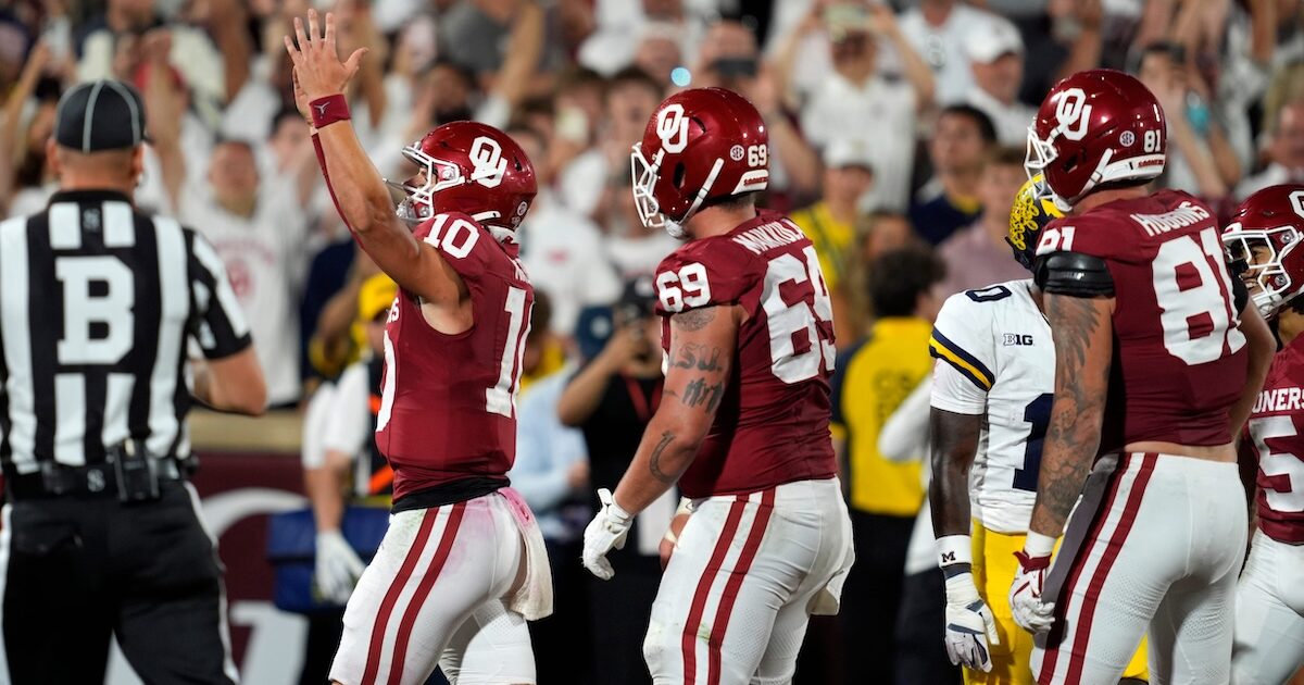 Michigan disappoints at Oklahoma, loses 24-13