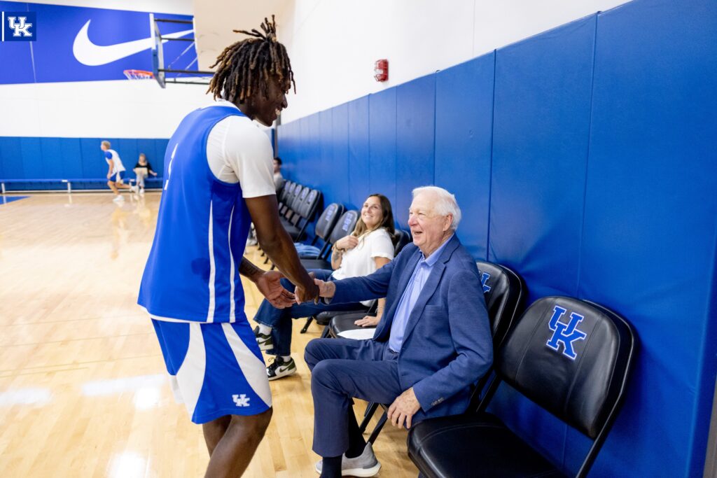 Bill Raftery watches Kentucky Basketball practice - Photo via UK Athletics