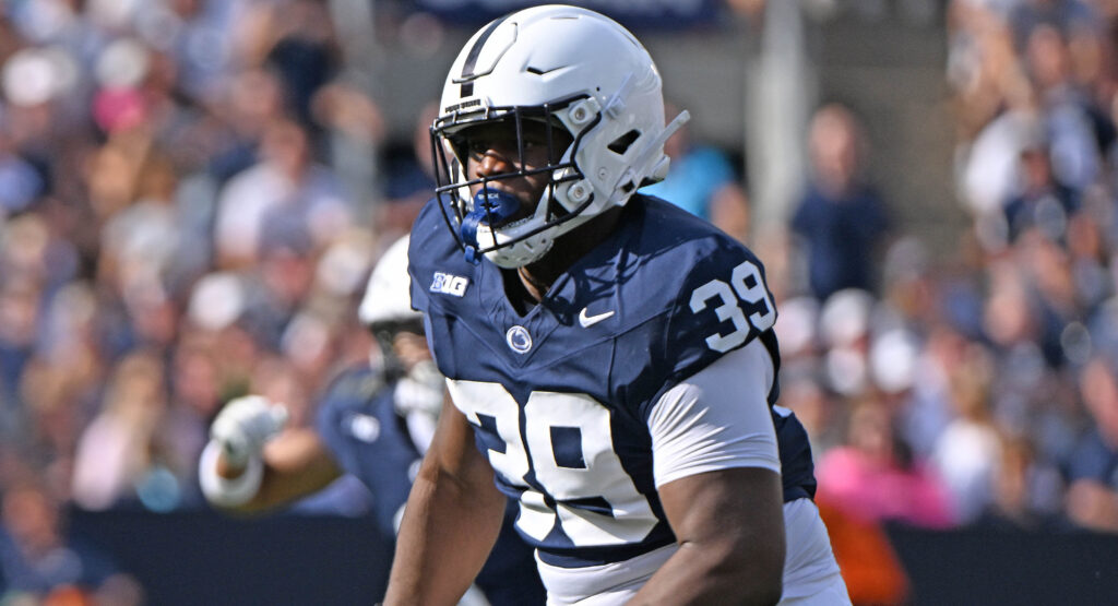 Defensive lineman Tyriq Blanding