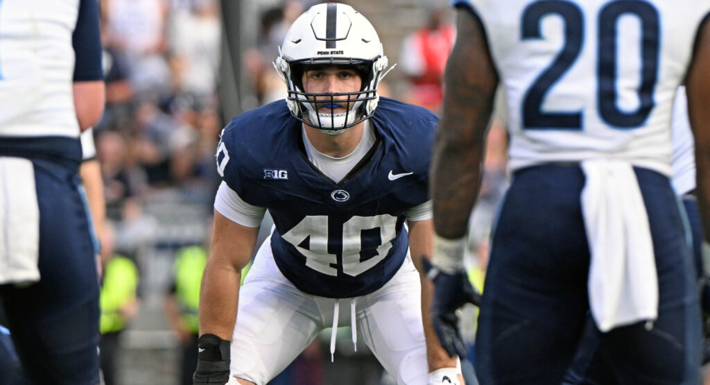 Linebacker Anthony Speca