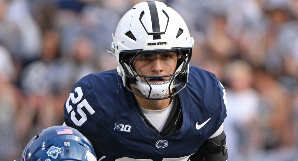 Penn State linebacker Alex Tatsch