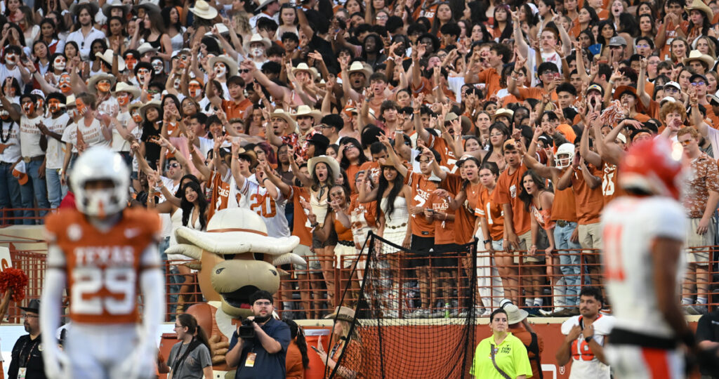 Texas fans