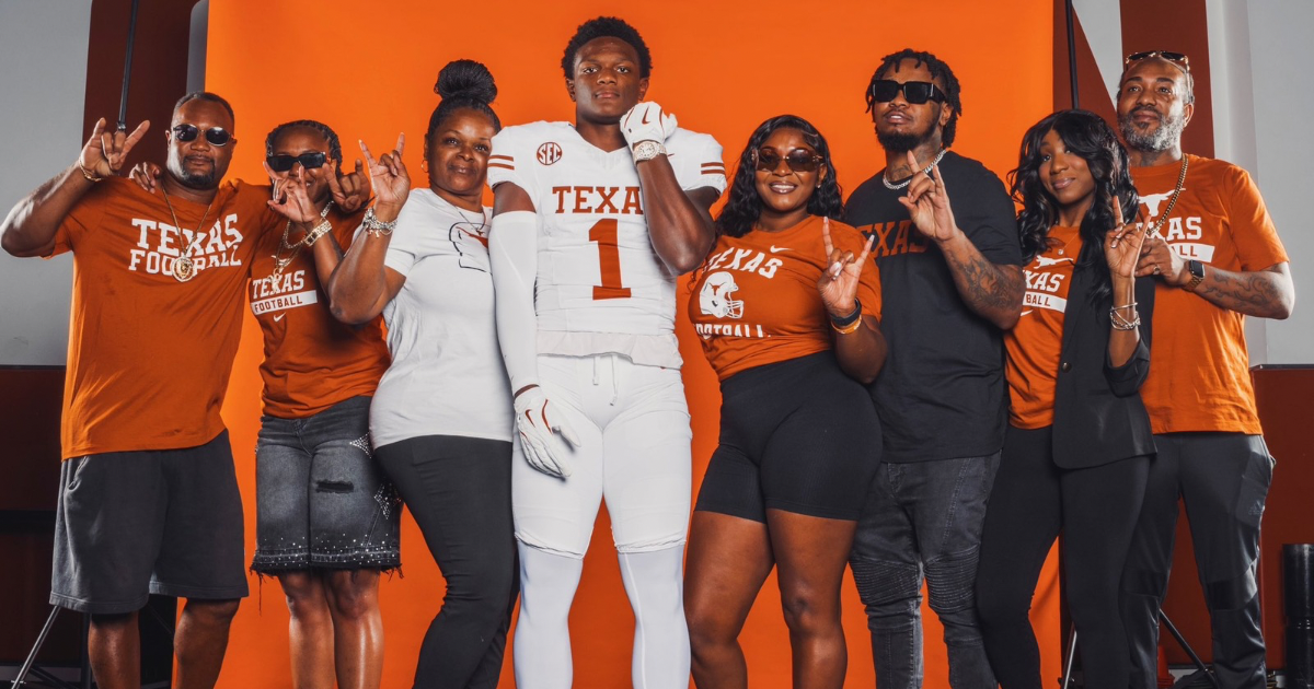 How we got here: Looking at offensive commits in Texas' 2026 recruiting class