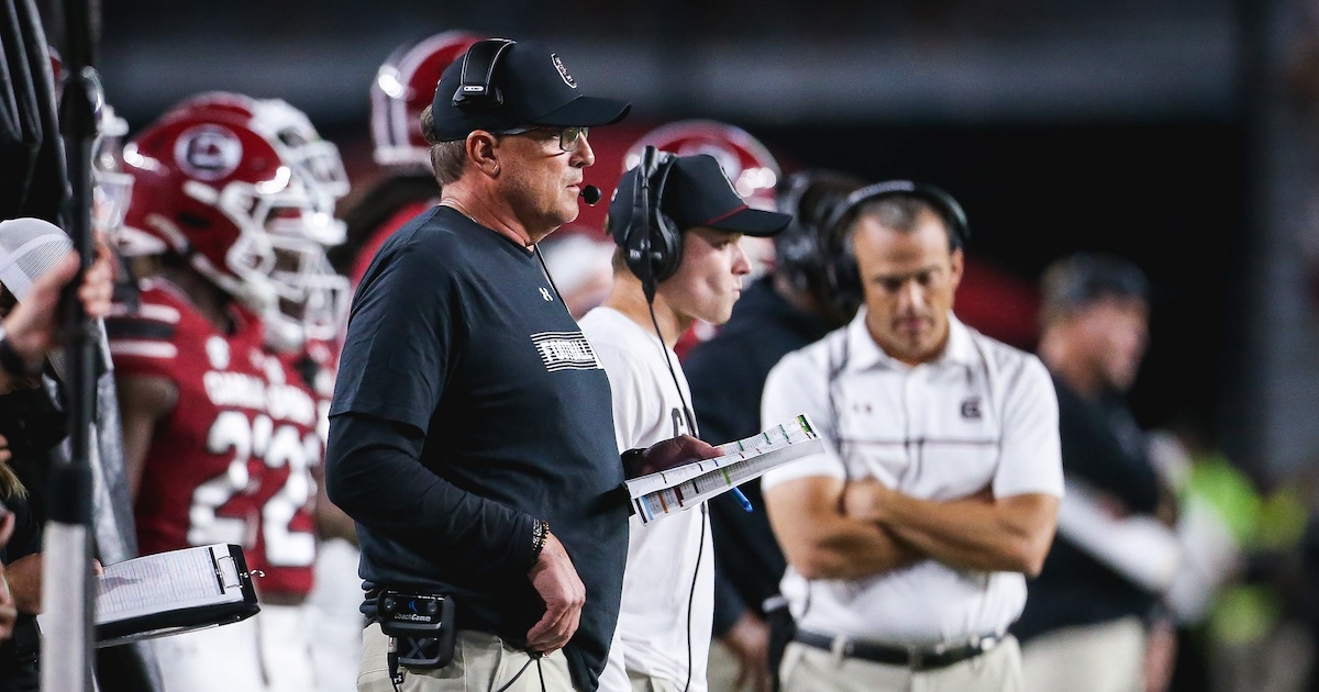 WATCH: South Carolina fans boo Gamecocks, call for Mike Shula firing vs. Oklahoma