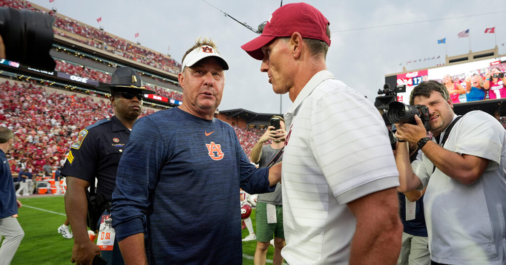 Auburn coach Hugh Freeze, Oklahoma coach Brent Venables