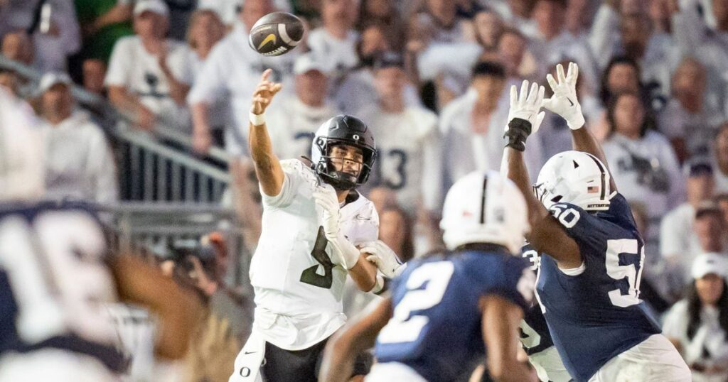 Oregon QB Dante Moore