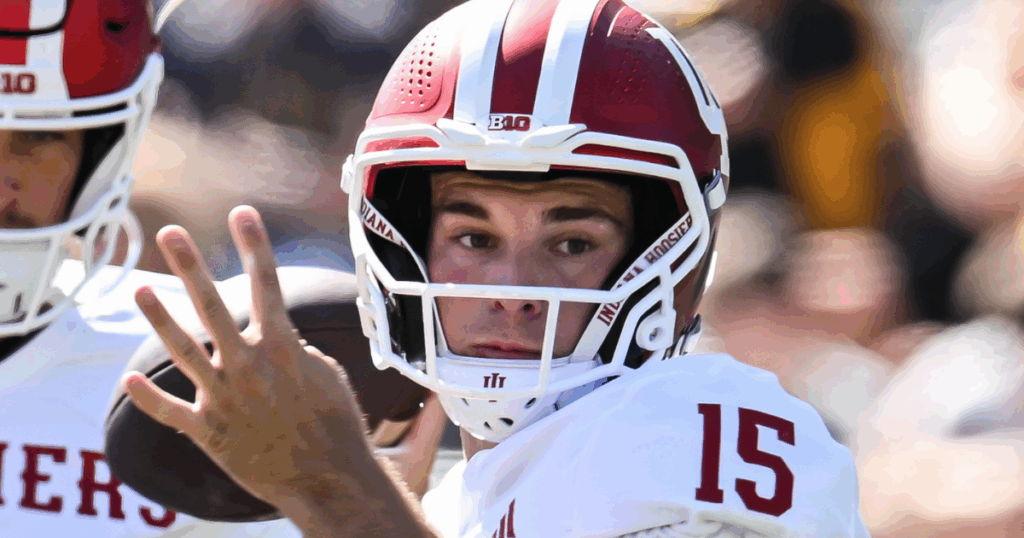 Indiana QB Fernando Mendoza
