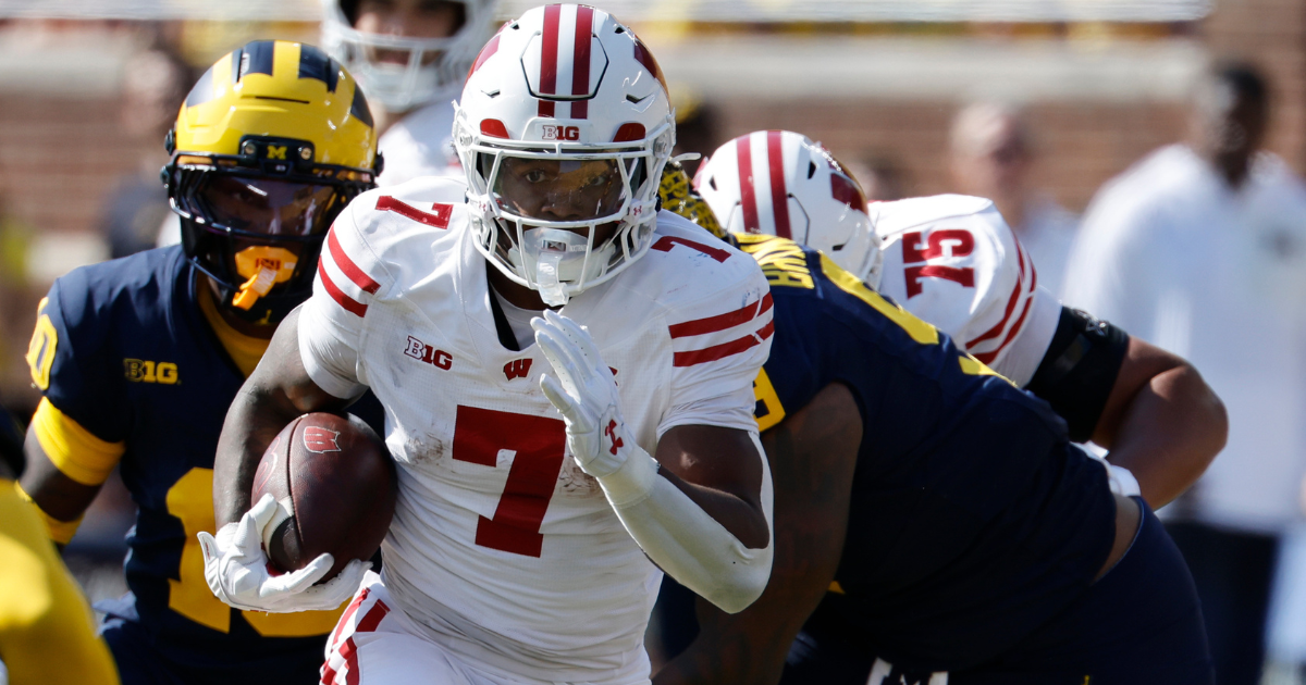 Wisconsin RB Dilin Jones to Enter Transfer Portal