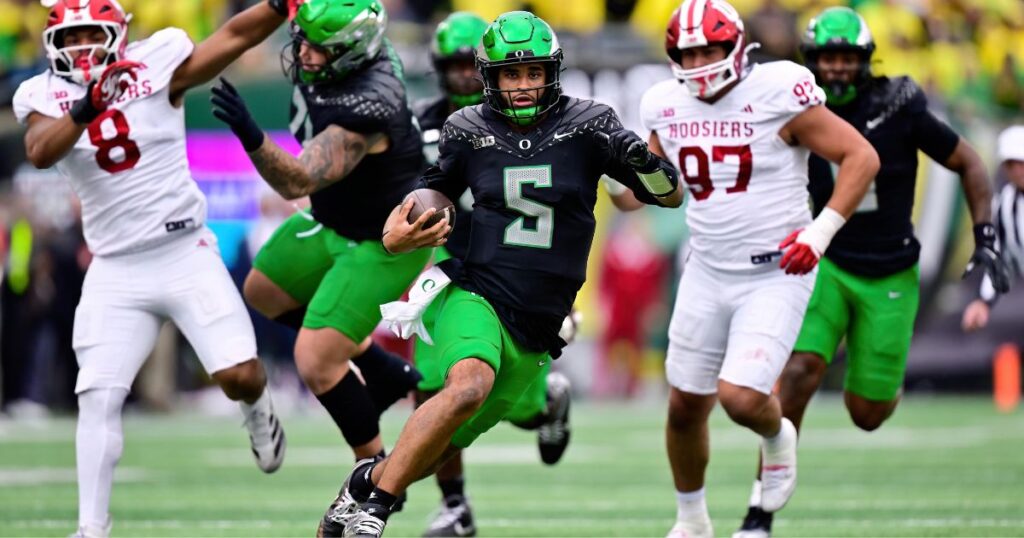 Oregon QB Dante Moore