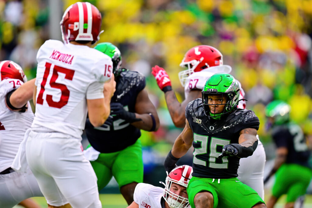 Oregon LB Devon Jackson