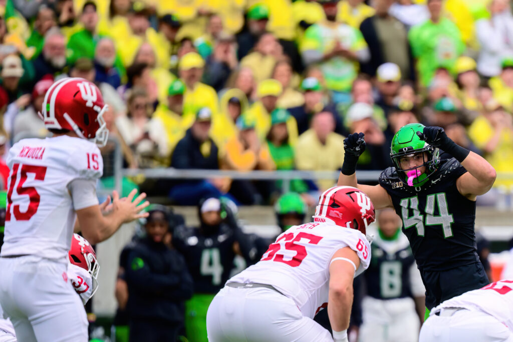 Oregon OLB Teitum Tuioti