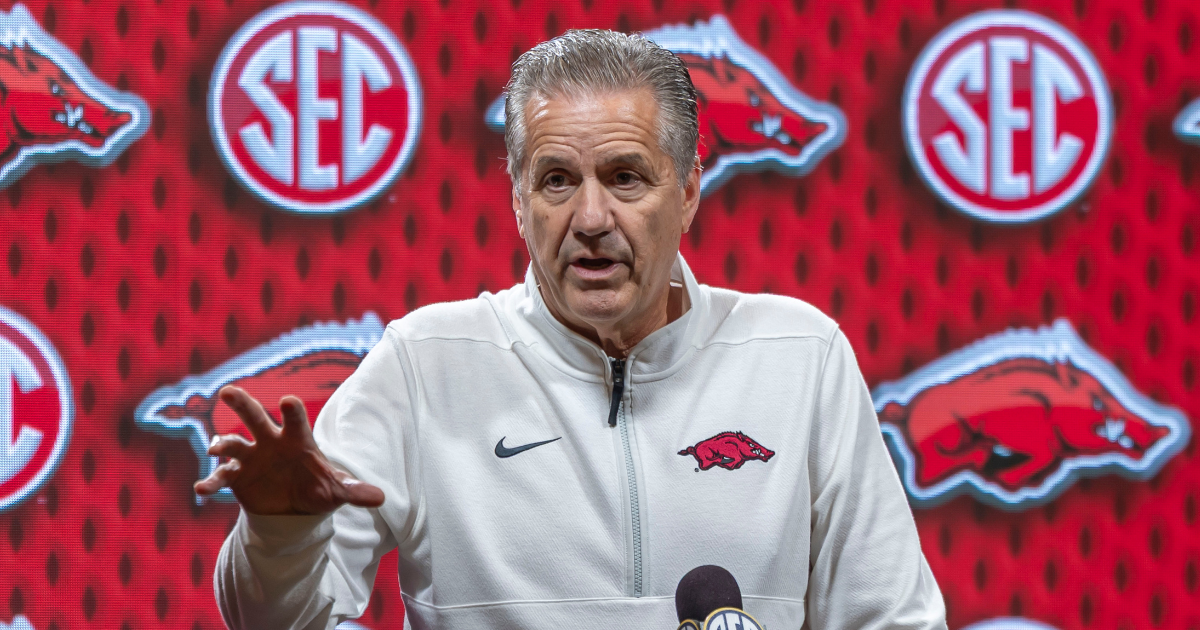 John Calipari looking for more from Arkansas big men