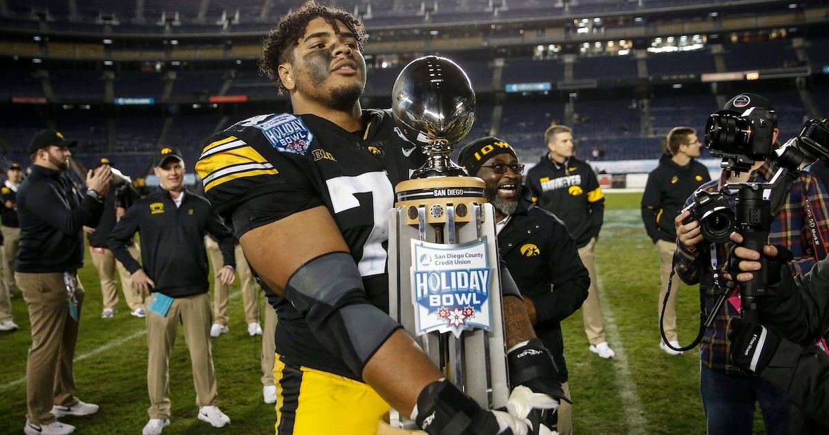 Holiday Bowl, Saudi Arabia officials met about moving game to Middle East, but it will remain in San Diego