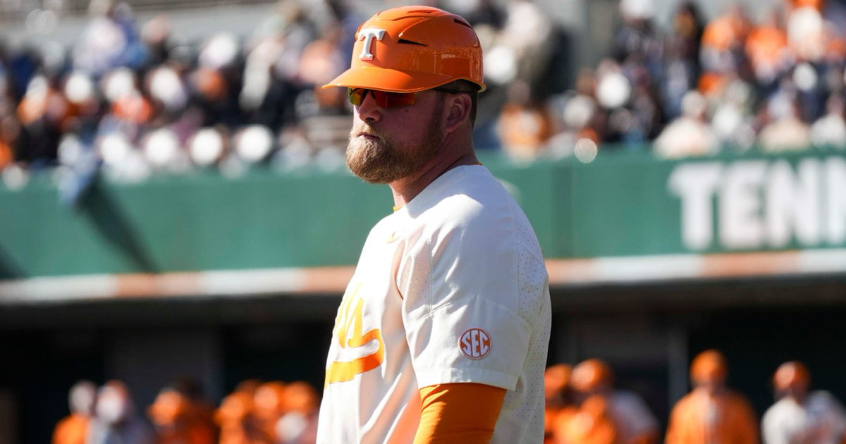 Tennessee hires Josh Elander as head baseball coach