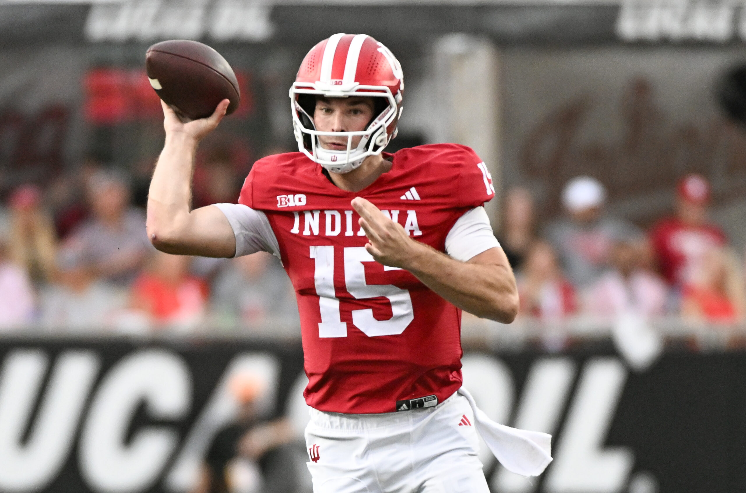 Fernando 'Heis-Mendoza' justifies national recognition in rout over Michigan State