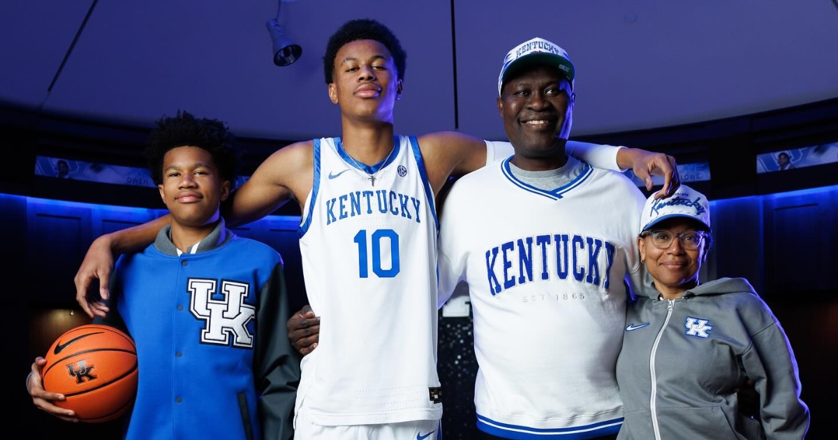 Baba Oladotun's Father Recaps Kentucky Visit: 'The Fanbase is Crazy'