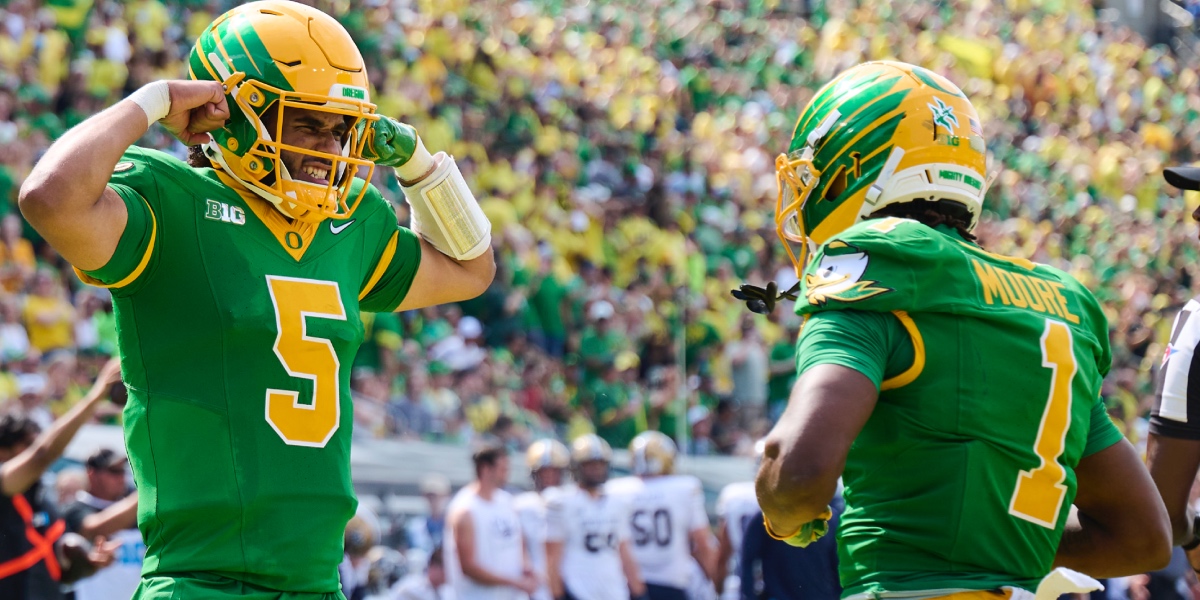 Dante Moore, Dakorien Moore sign NIL deal with Nike