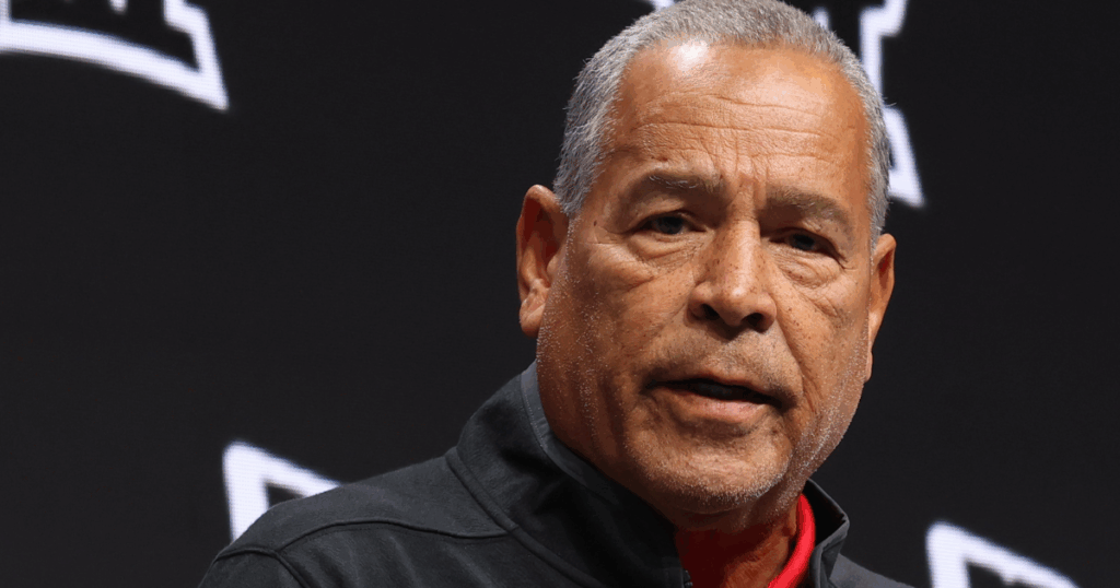 Houston HC Kelvin Sampson