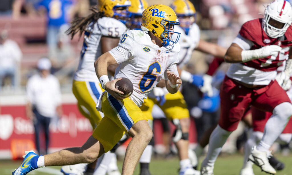 Nov 1, 2025; Stanford, California, USA; Pitt Panthers quarterback Mason Heintschel (6) runs the ball against the Stanford Cardinal during the second quarter at Stanford Stadium. Mandatory Credit: John Hefti-Imagn Images