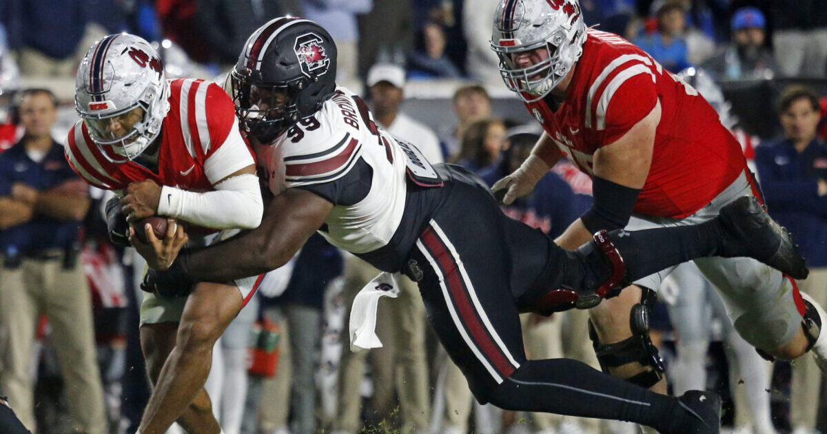 South Carolina defender ‘has to be flying up draft boards,’ says SEC analyst