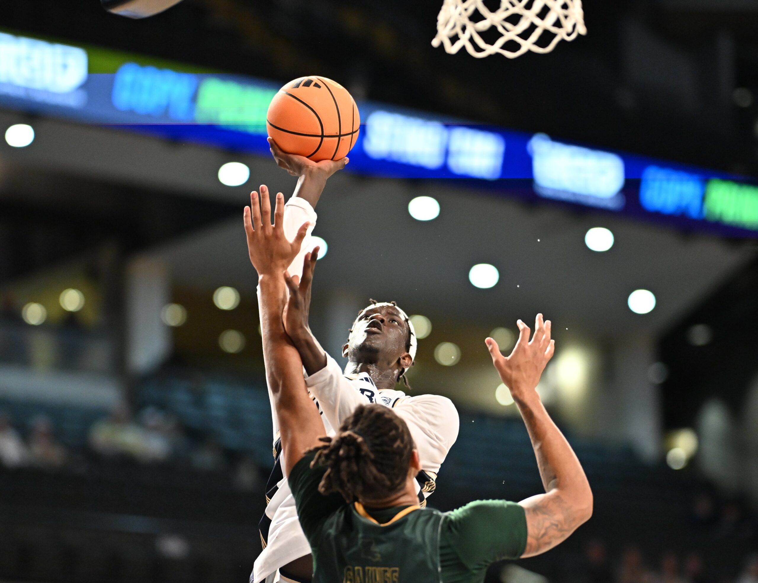 GT settles down in 2nd half, pulls away for win over Southeastern Louisiana