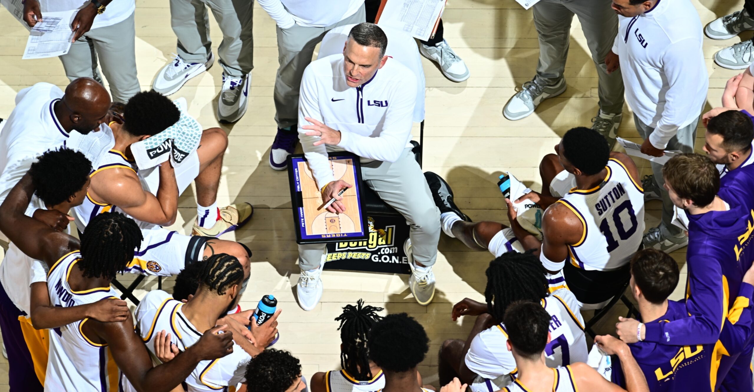 LSU MBB pulls away, beats New Orleans 93-58 Monday night