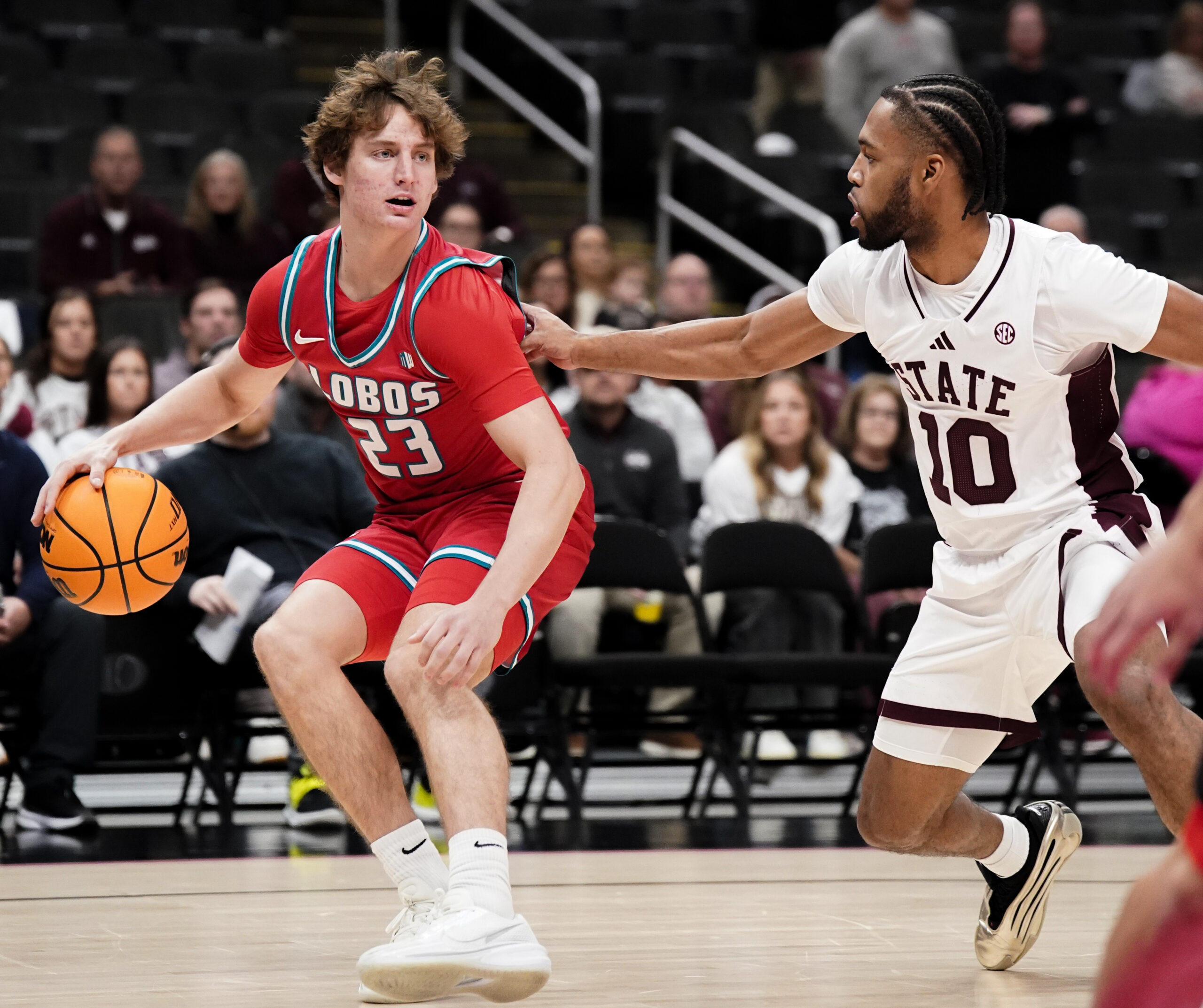A Classic Pit Sendoff: Lobos Top SDSU 81–76