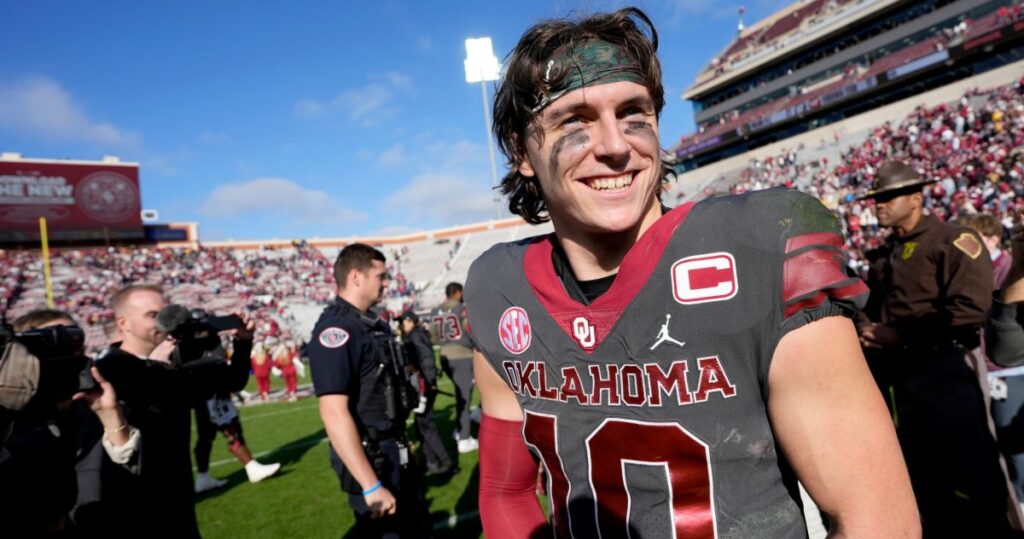 OU quarterback John Mateer.