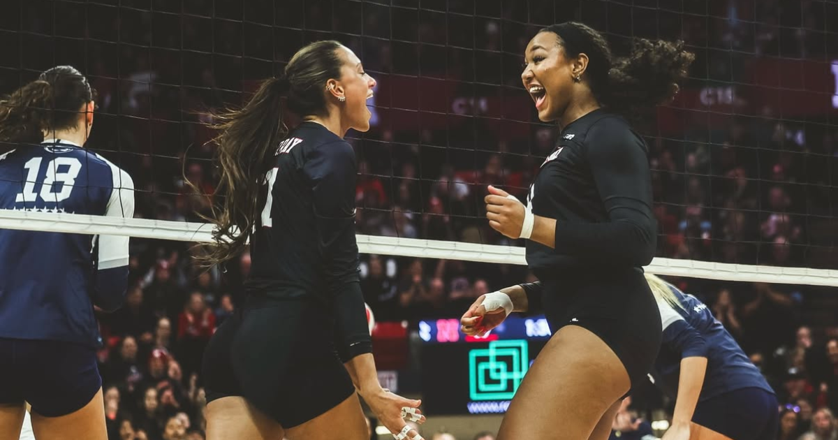 Nebraska Volleyball vs Wisconsin: Huskers Sweep No. 7 Badgers