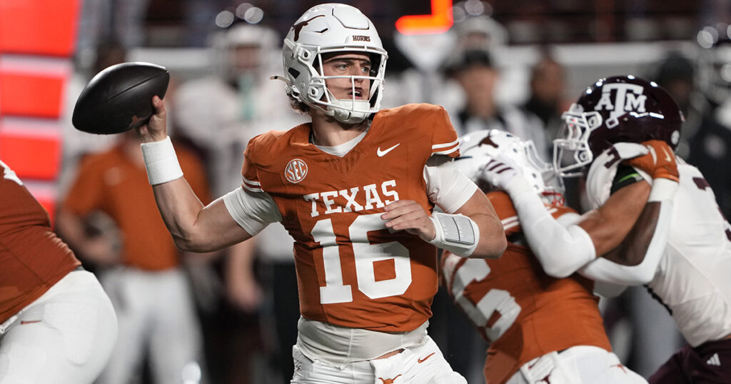 Texas QB Arch Manning in the Lone Star Showdown