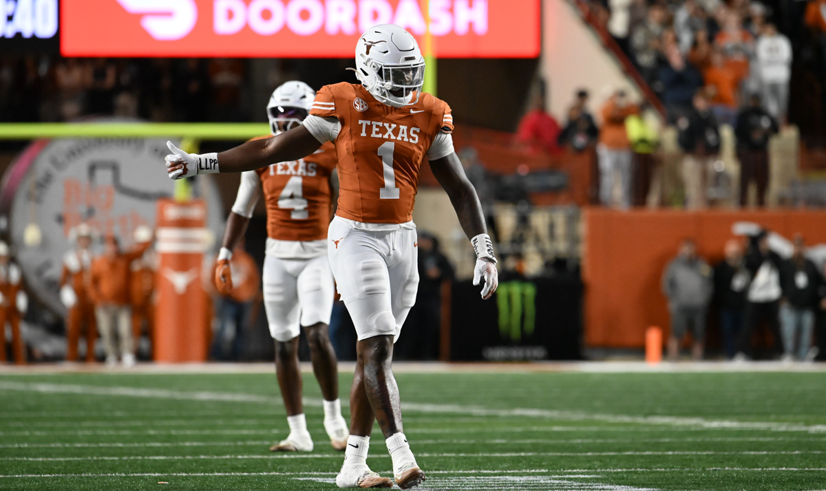 HAT TRICK: Colin Simmons earns National Player of the Week honors from Bednarik Award, Nagurski Trophy, Walter Camp Award
