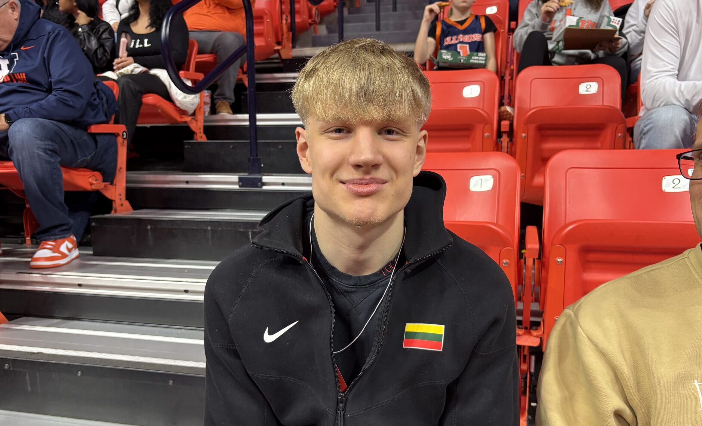 Illinois recently hosted Lithuanian wing Dovydas Buika for an official visit