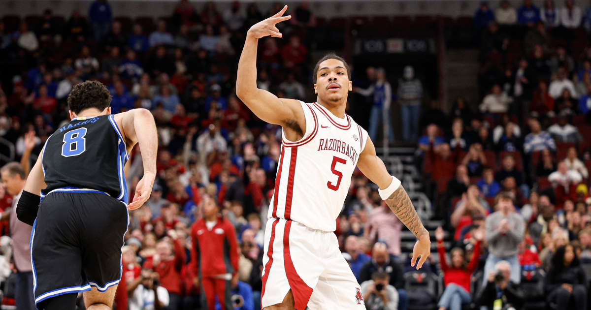 Arkansas basketball drops in latest AP Top 25