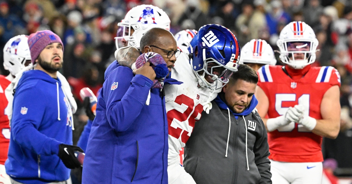 Tyrone Tracy injury update: Giants RB carted off after hit to the head