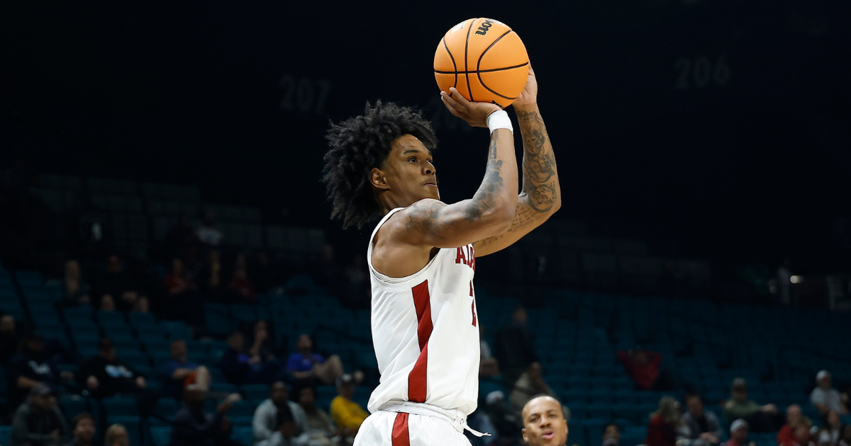 Stronger, more experienced Aden Holloway playing ‘really well lately’ for Alabama