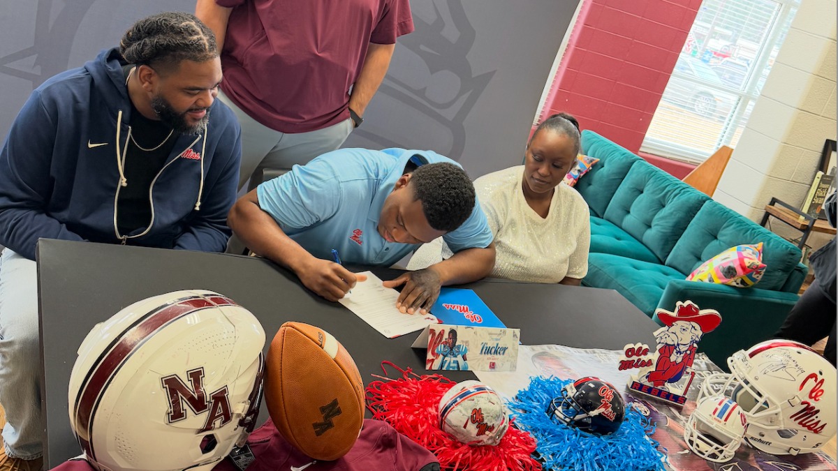 Kiffin torched bridges on his way to LSU. Faulkner refused to cross one.