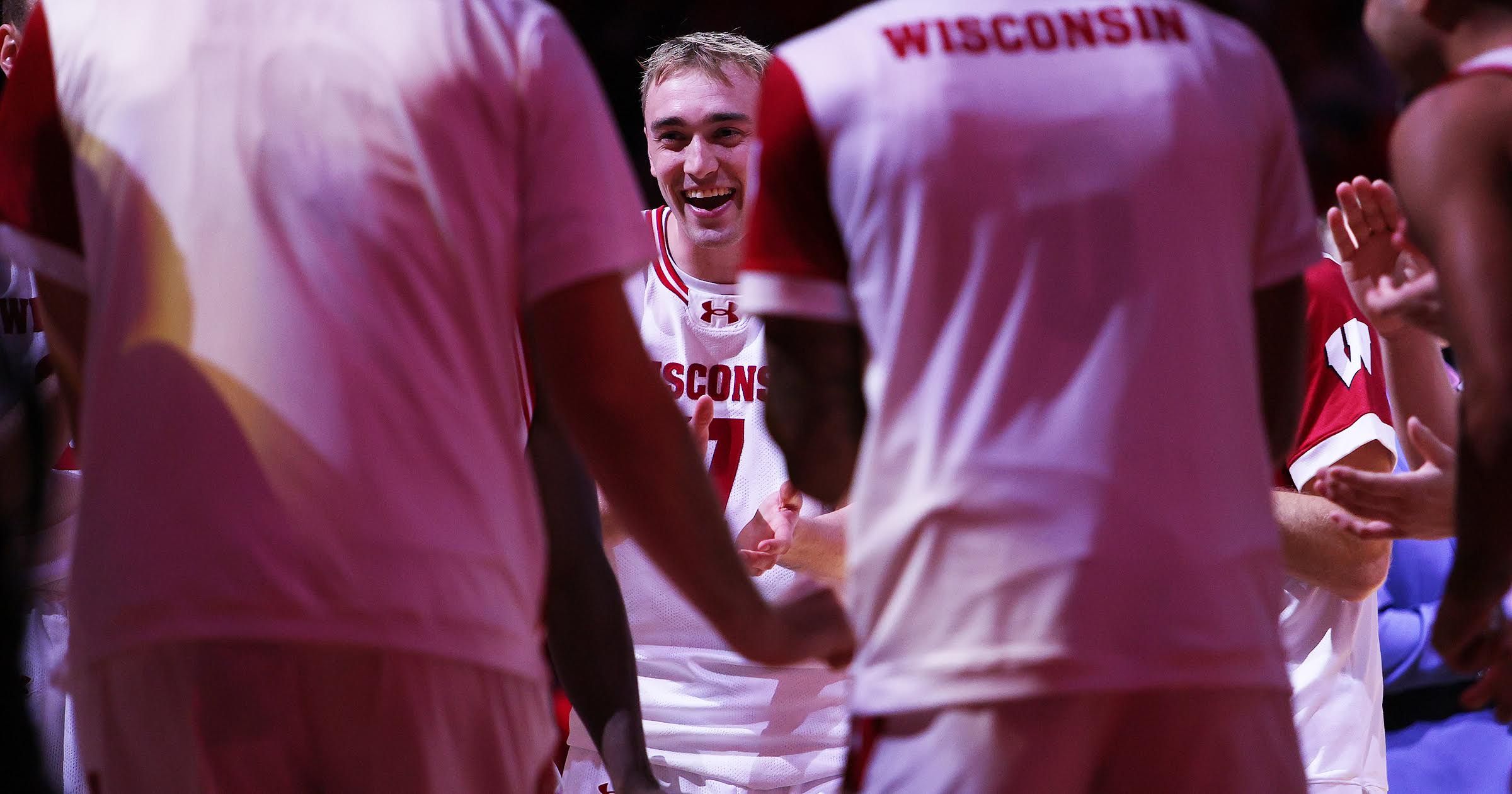Wisconsin’s Andrew Rohde Ties Career-High in Assists vs. Northwestern